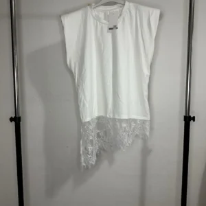 Asymmetrical top with lace detail